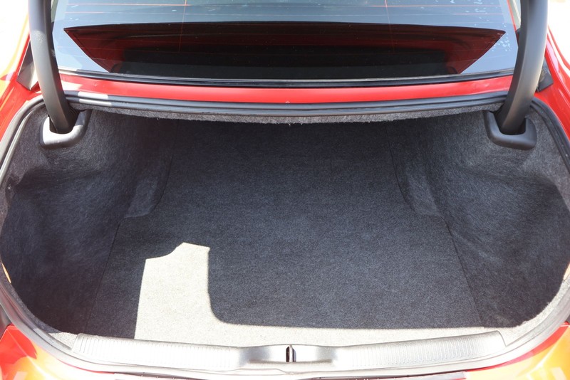 Dodge Charger Vehicle Full-screen Gallery Image 08