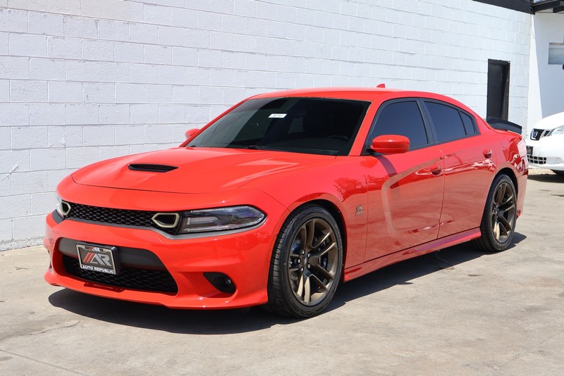 Dodge Charger Vehicle Full-screen Gallery Image 11