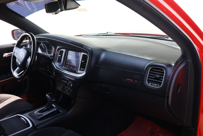 Dodge Charger Vehicle Full-screen Gallery Image 19