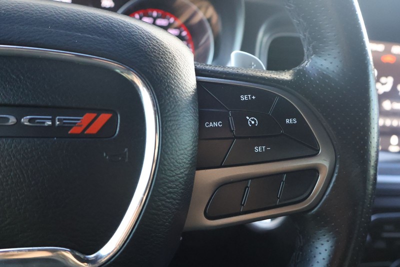 Dodge Charger Vehicle Full-screen Gallery Image 26