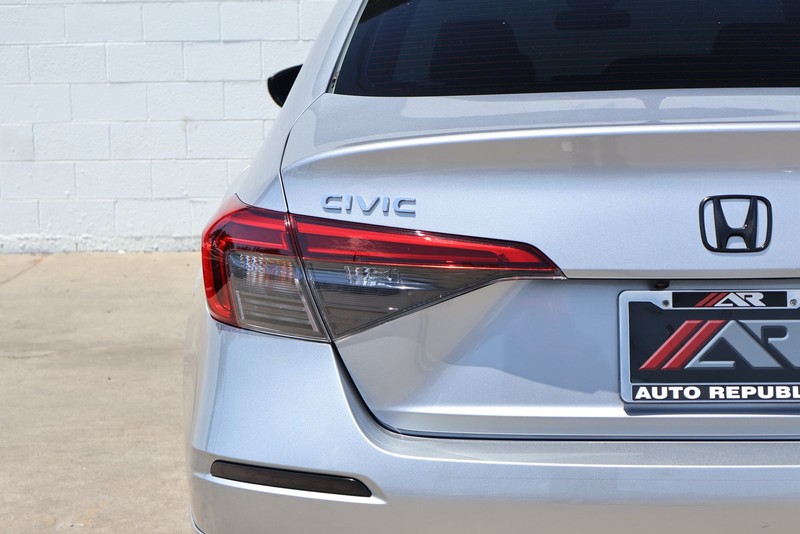 Honda Civic Sedan Vehicle Full-screen Gallery Image 07