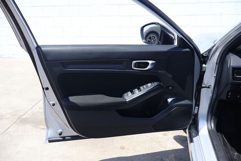 Honda Civic Sedan Vehicle Full-screen Gallery Image 14