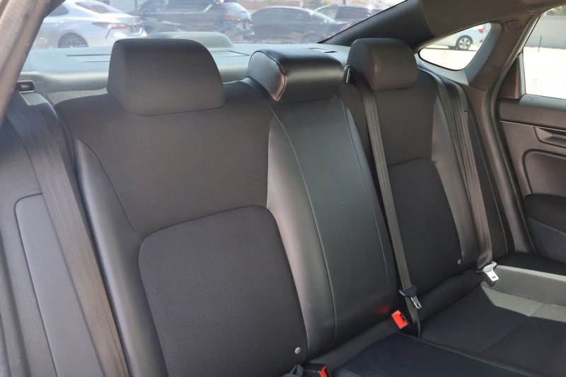 Honda Civic Sedan Vehicle Full-screen Gallery Image 20