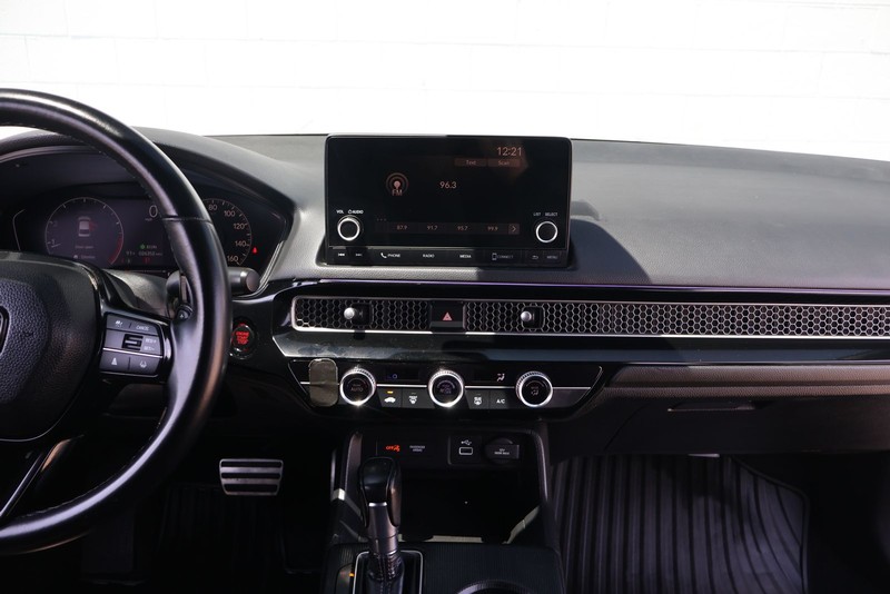 Honda Civic Sedan Vehicle Full-screen Gallery Image 26