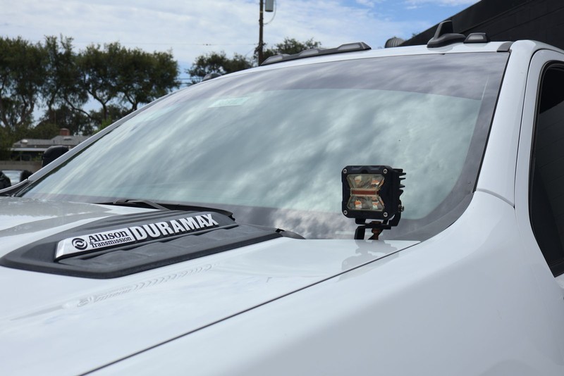 Chevrolet Silverado 2500HD Vehicle Full-screen Gallery Image 14