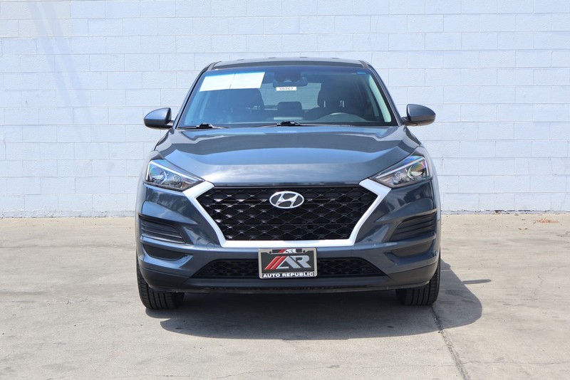 Hyundai Tucson Vehicle Full-screen Gallery Image 02