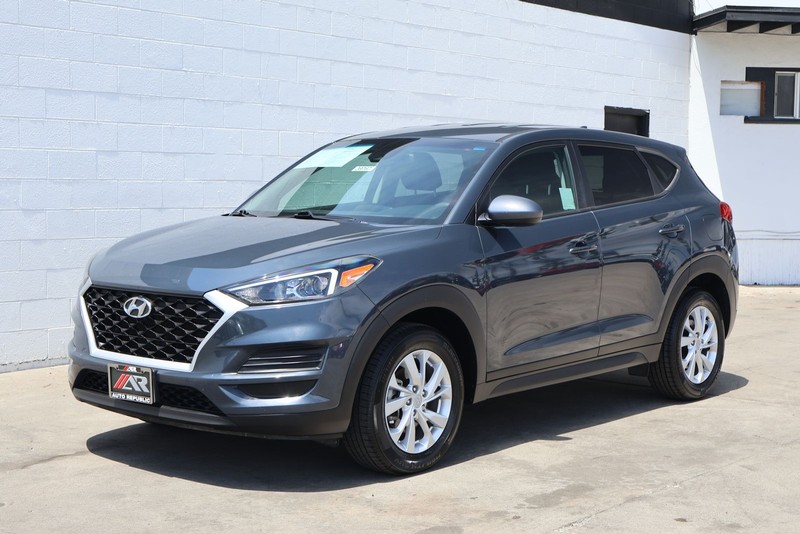 Hyundai Tucson Vehicle Full-screen Gallery Image 11