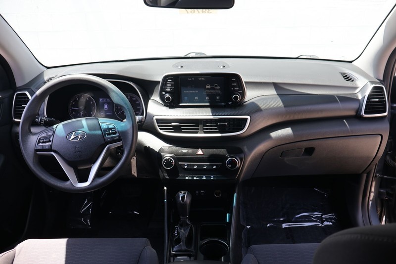 Hyundai Tucson Vehicle Full-screen Gallery Image 21