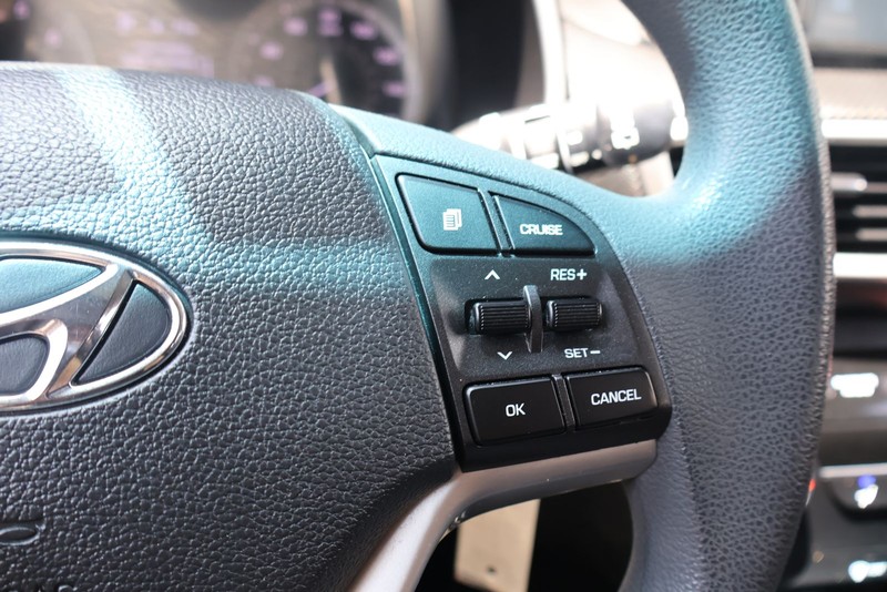 Hyundai Tucson Vehicle Full-screen Gallery Image 25