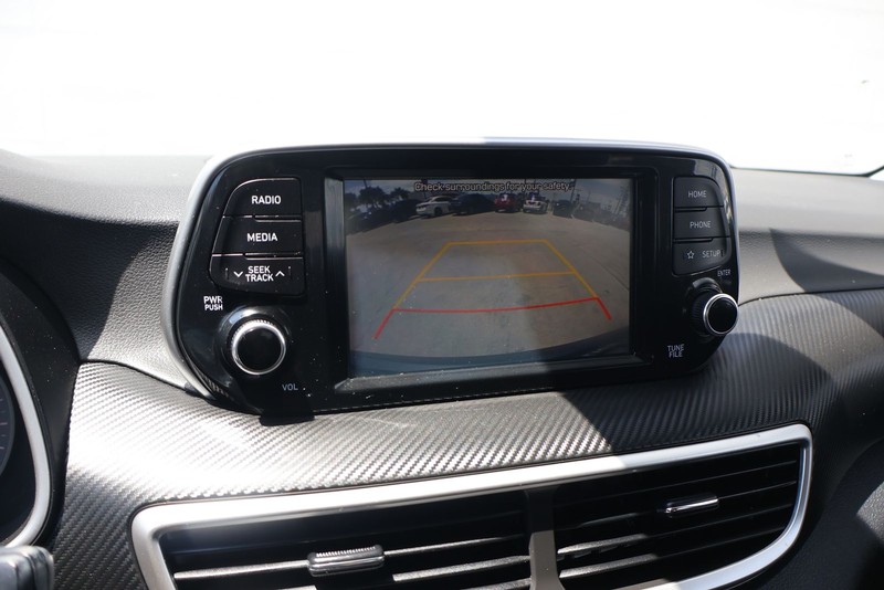 Hyundai Tucson Vehicle Full-screen Gallery Image 28