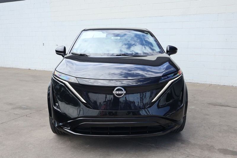 Nissan Ariya Vehicle Full-screen Gallery Image 02
