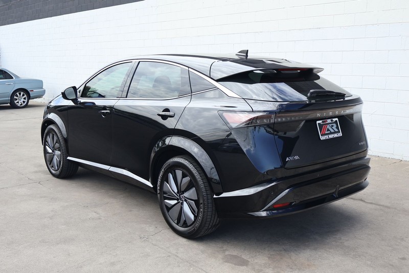Nissan Ariya Vehicle Full-screen Gallery Image 10
