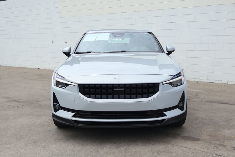 Polestar 2 Vehicle Full-screen Gallery Image 02
