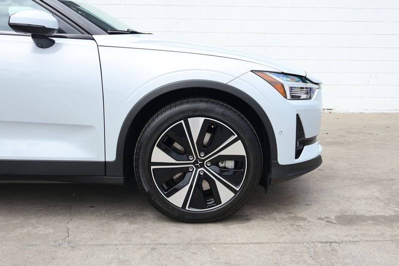 Polestar 2 Vehicle Full-screen Gallery Image 16