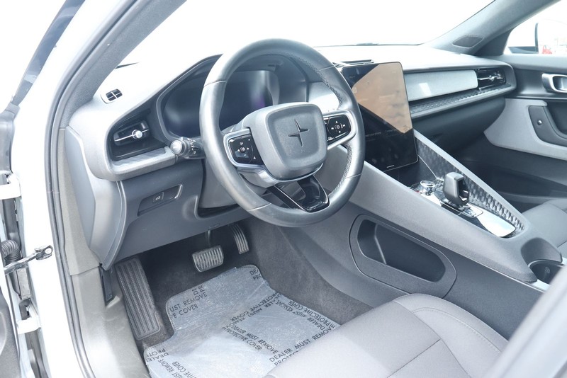 Polestar 2 Vehicle Full-screen Gallery Image 18