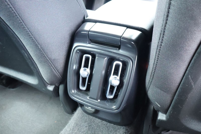 Polestar 2 Vehicle Full-screen Gallery Image 26