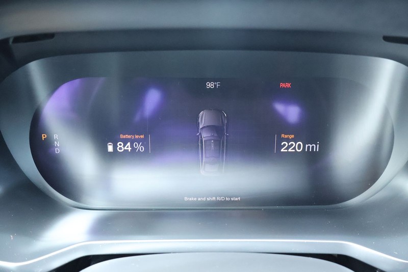 Polestar 2 Vehicle Full-screen Gallery Image 29