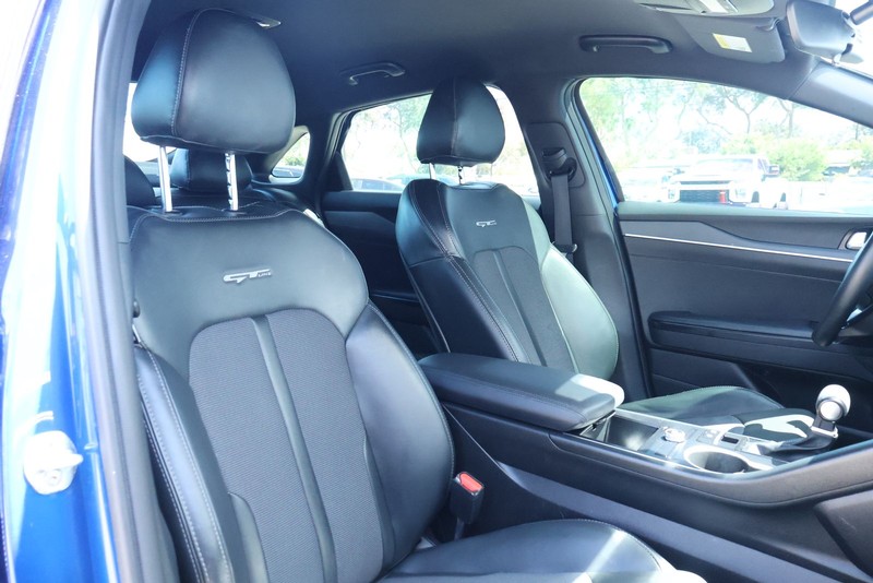 Kia K5 Vehicle Full-screen Gallery Image 20