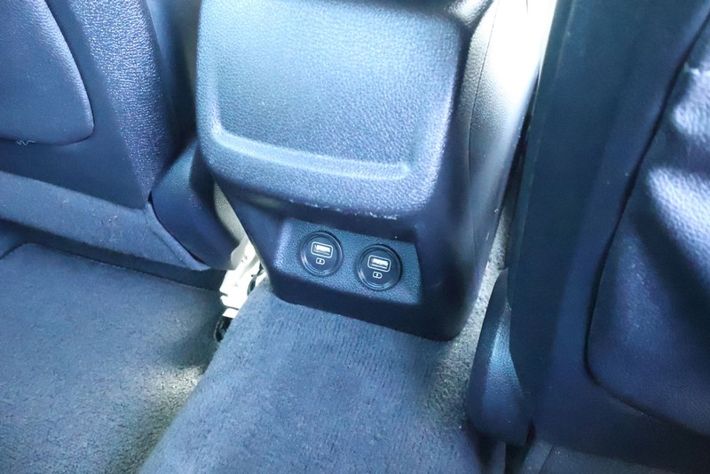 Kia K5 Vehicle Full-screen Gallery Image 22