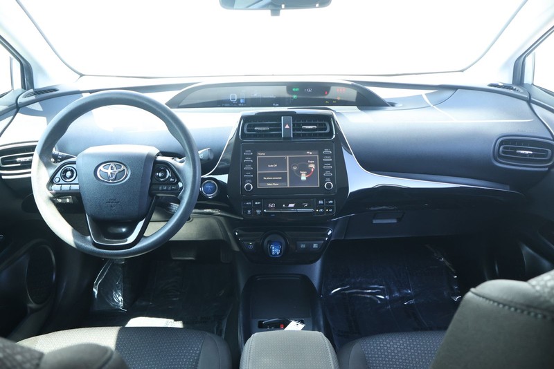 Toyota Prius Vehicle Full-screen Gallery Image 23