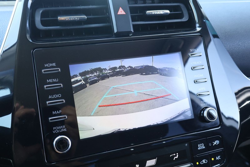 Toyota Prius Vehicle Full-screen Gallery Image 27