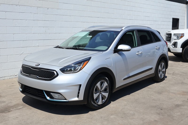 Kia Niro Plug-In Hybrid Vehicle Full-screen Gallery Image 12