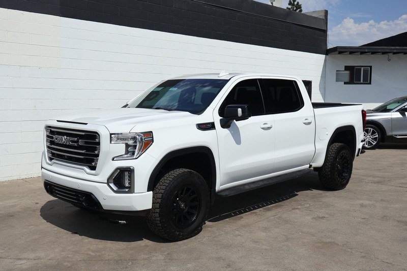GMC Sierra 1500 Vehicle Full-screen Gallery Image 17