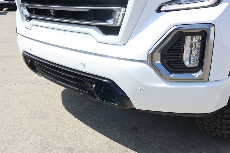 GMC Sierra 1500 Vehicle Full-screen Gallery Image 18