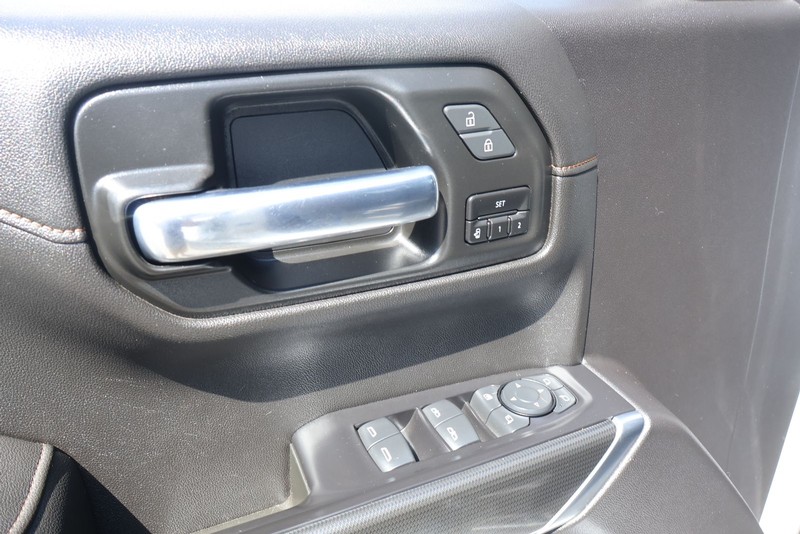 GMC Sierra 1500 Vehicle Full-screen Gallery Image 26