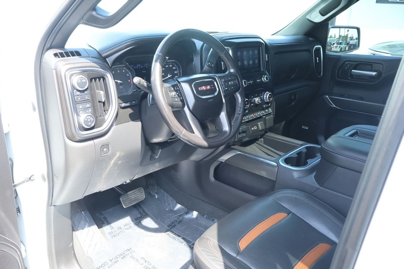 GMC Sierra 1500 Vehicle Full-screen Gallery Image 28