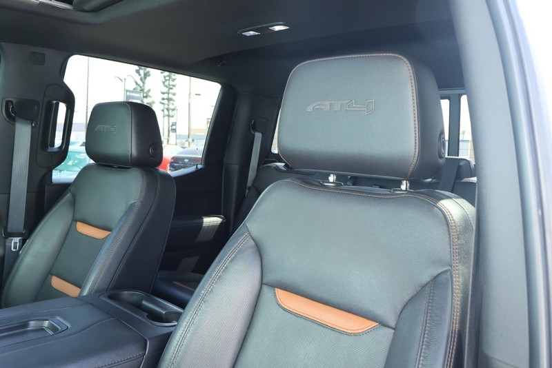 GMC Sierra 1500 Vehicle Full-screen Gallery Image 32