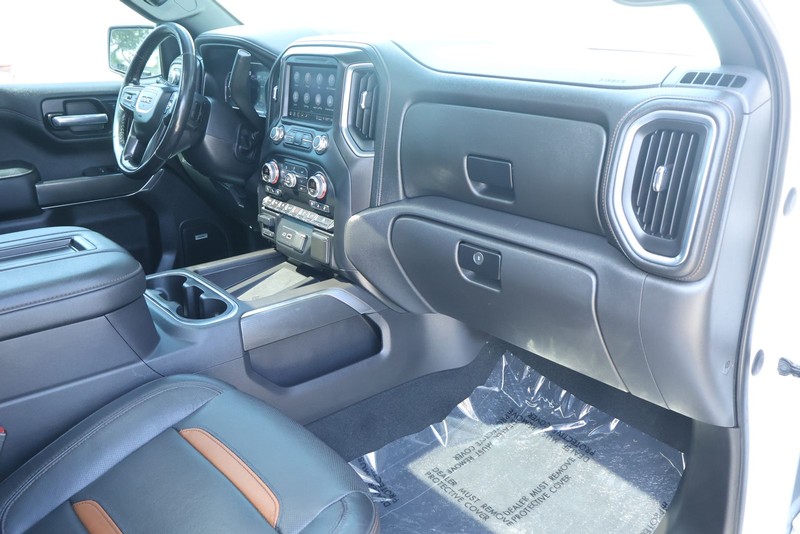GMC Sierra 1500 Vehicle Full-screen Gallery Image 33