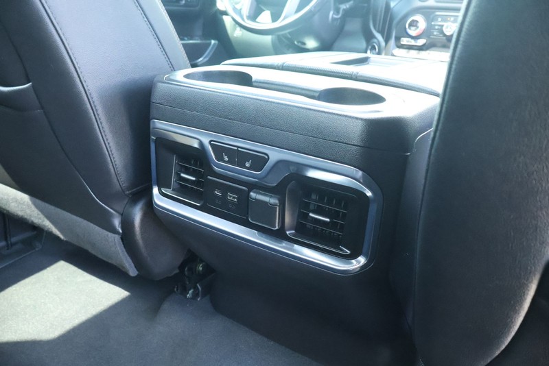 GMC Sierra 1500 Vehicle Full-screen Gallery Image 38