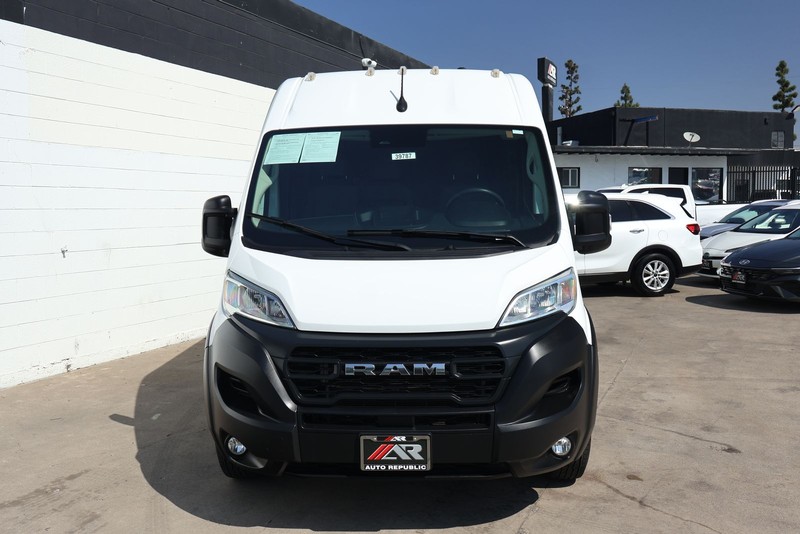 Ram ProMaster Cargo Van Vehicle Full-screen Gallery Image 03
