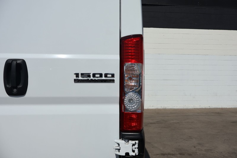 Ram ProMaster Cargo Van Vehicle Full-screen Gallery Image 07