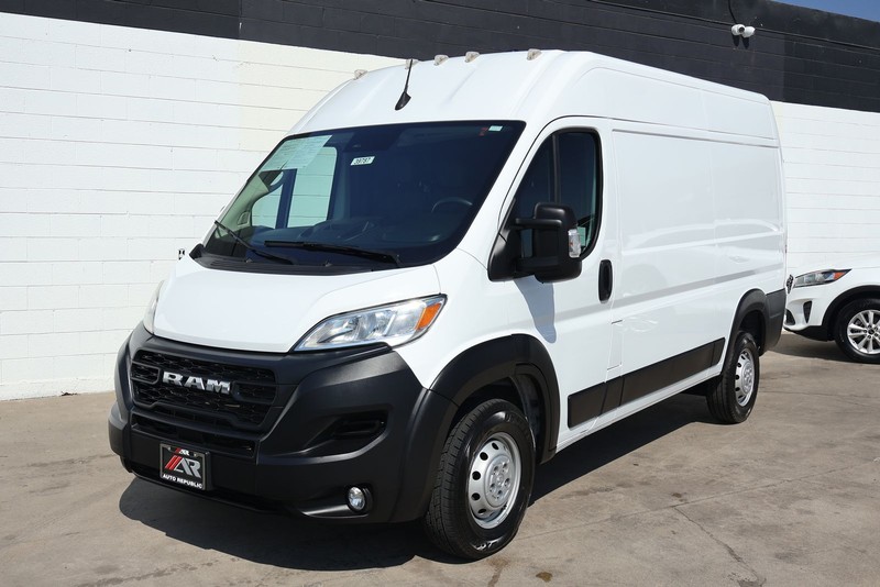 Ram ProMaster Cargo Van Vehicle Full-screen Gallery Image 12