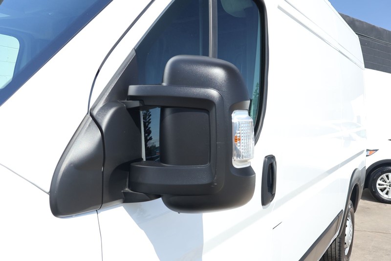 Ram ProMaster Cargo Van Vehicle Full-screen Gallery Image 13
