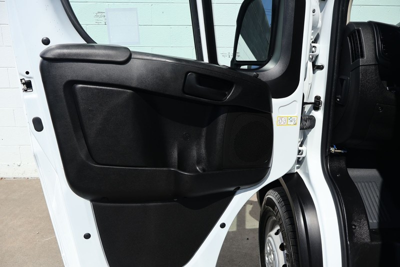 Ram ProMaster Cargo Van Vehicle Full-screen Gallery Image 16
