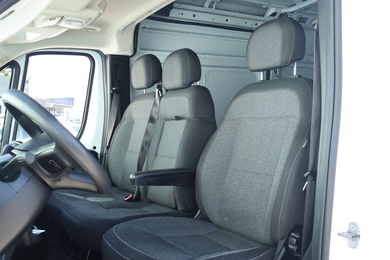 Ram ProMaster Cargo Van Vehicle Full-screen Gallery Image 19