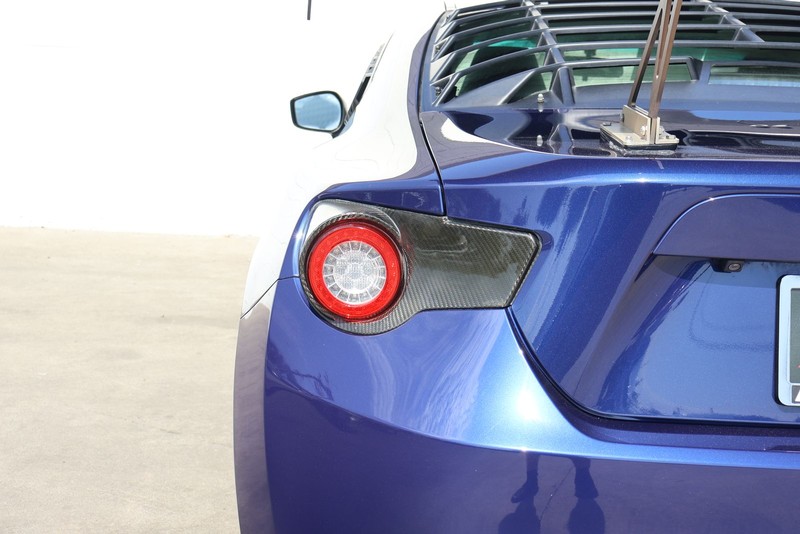 Scion FR-S Vehicle Full-screen Gallery Image 07