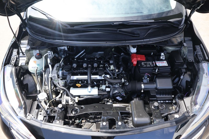 Nissan Versa Vehicle Full-screen Gallery Image 12