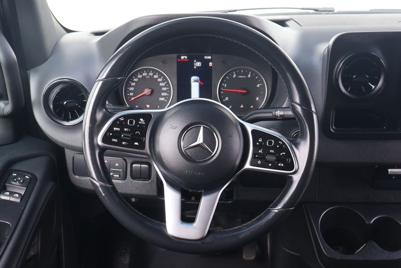 Mercedes-Benz Sprinter 3500 Vehicle Full-screen Gallery Image 23