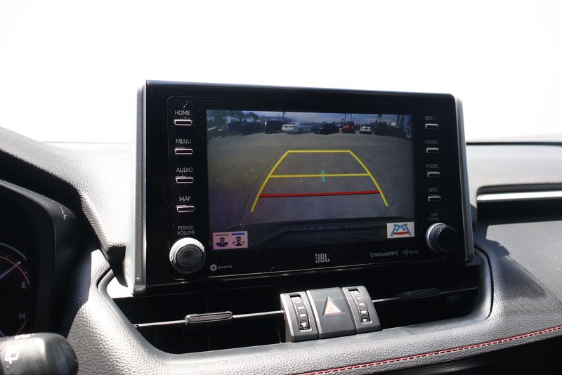 Toyota RAV4 Vehicle Full-screen Gallery Image 27