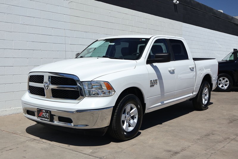 Ram 1500 Classic Vehicle Full-screen Gallery Image 11