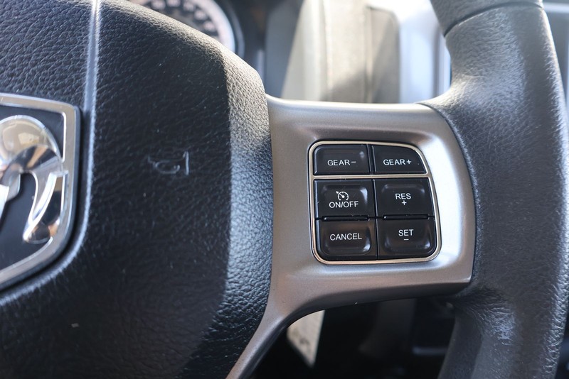 Ram 1500 Classic Vehicle Full-screen Gallery Image 25