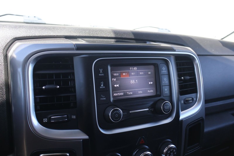Ram 1500 Classic Vehicle Full-screen Gallery Image 27