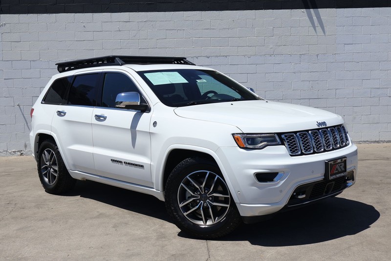 Jeep Grand Cherokee Vehicle Full-screen Gallery Image 01