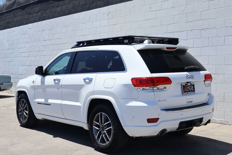 Jeep Grand Cherokee Vehicle Full-screen Gallery Image 10