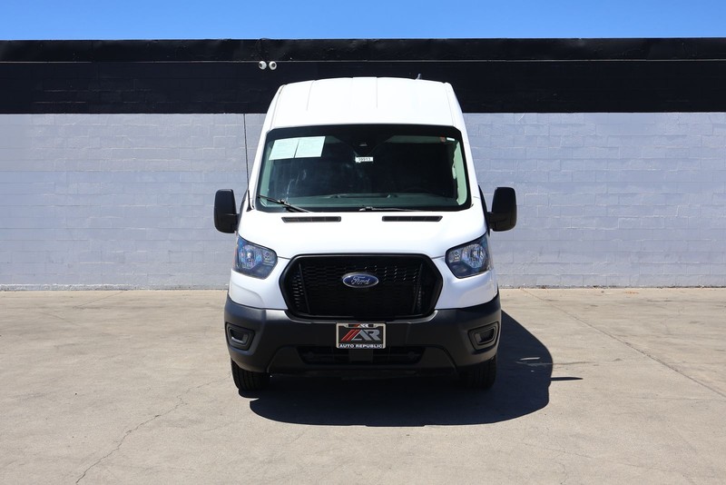 Ford Transit Cargo Van Vehicle Full-screen Gallery Image 03