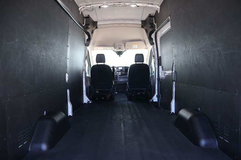 Ford Transit Cargo Van Vehicle Full-screen Gallery Image 09
